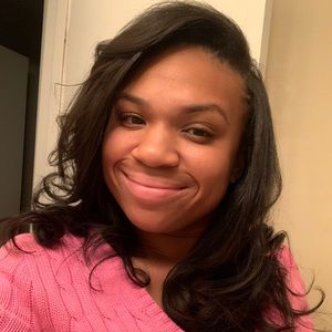 Meet your Posher, Ishara